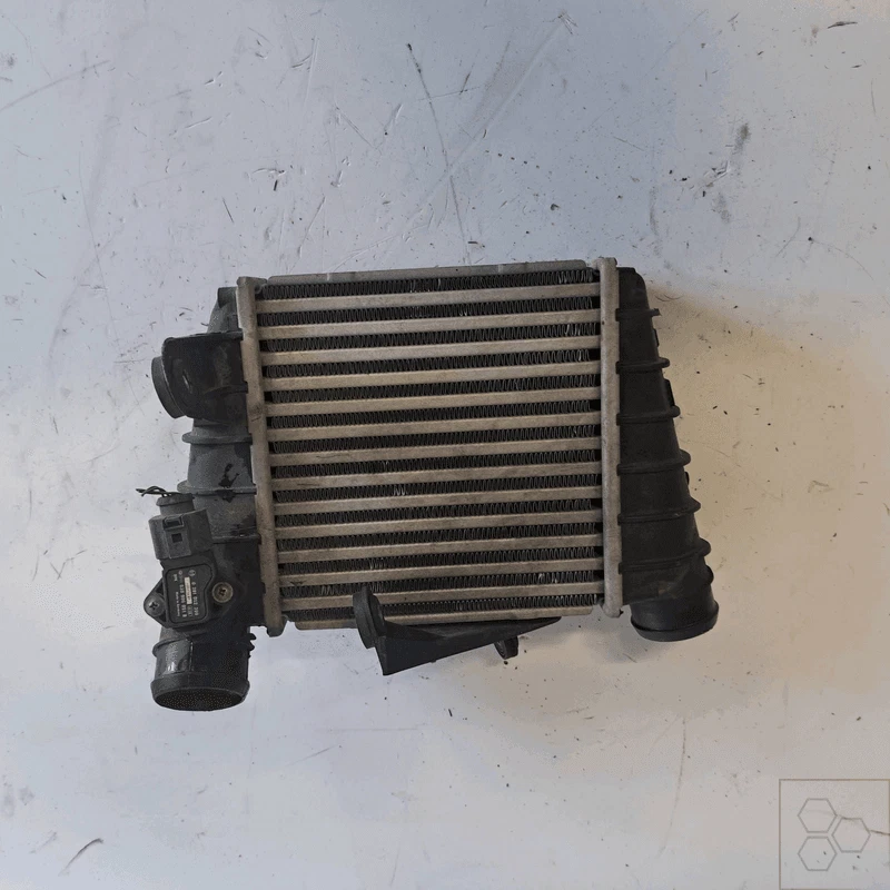 6Q0145804A Intercambiador aire/aire  SKODA FABIA (6Y) 1.9 TDI Ber. 5p/d/1896cc - Imagen 1 de 4