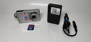 Pentax Optio V10 8.0MP Compact Digital Camera Silver with Case - Picture 1 of 10