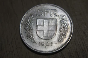 SWITZERLAND 5 FRANCS 1951 SILVER NICE COIN - Picture 1 of 2