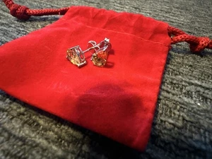 1.23ct Pear Cut Citrine Sterling Silver Solitaire Stud Earrings In Red Purse - Picture 1 of 2