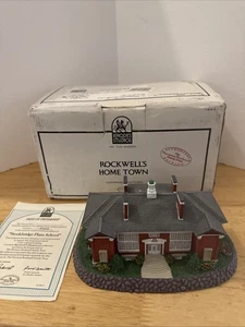 Norman Rockwell’s Home Town STOCKBRIDGE PLAIN SCHOOL 82206 Rhodes Studios NIB - Picture 1 of 10