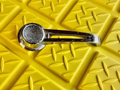 1961 1962 1963 1964 1965 1966 CHEVROLET GM INTERIOR DOOR HANDLE - Image 1 of 4