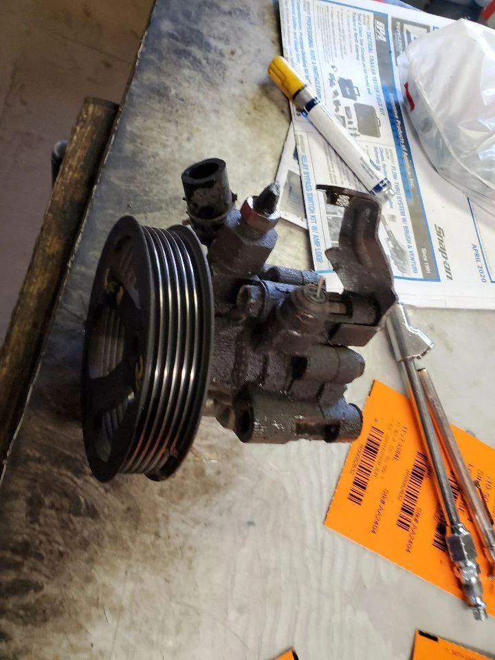 00 01 02 03 04 05 TOYOTA CELICA Power Steering Pump/motor Foto 1 de 1