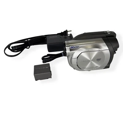 Panasonic VDR-D200 DVD Camcorder Silver Black 30x Optical Zoom 2" LCD Screen - Image 1 of 4