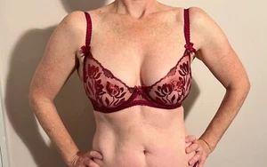 BNWT Agent Provocateur Sparkle Set (Bra & Brief) Burgundy Size 34DD / Large - Picture 1 of 5
