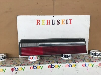 82 83 CHRYSLER LEBARON LUZ TRASERA DERECHA CUPÉ DERECHO CONV 1982 1983 Foto 1 de 2