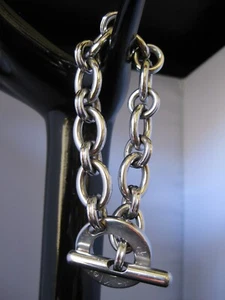Brazalete brazalete de acero inoxidable tono plateado para mujer CK Calvin Klein Jewelry - Imagen 1 de 7