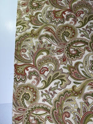 Hermosa tela Mill Creek diseño cachemir 3+ yardas resistente al suelo y las manchas Foto 1 de 3