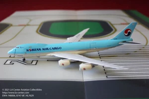 JC Wings Korean Air Boeing 747-8F Conversion in Old Color Diecast Model 1:400 - Picture 1 of 1