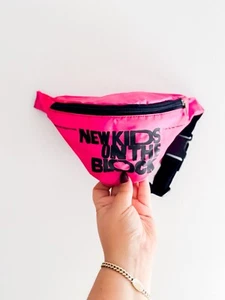 Vintage 1990 NEW KIDS ON THE BLOCK NKOTB Fanny Pack Belt Bag Adjustable Pink - Picture 1 of 4