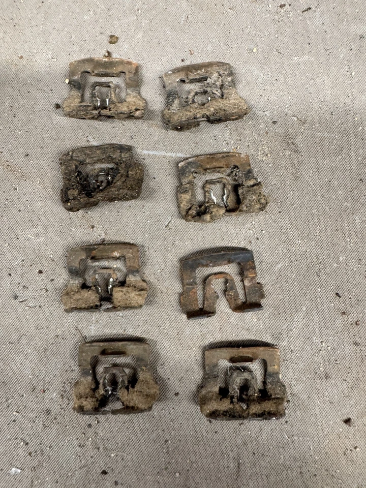 Ford Galaxie 500 1963-1977 moldura parabrisas clips merodeador Fairlane Comet Foto 1 de 4