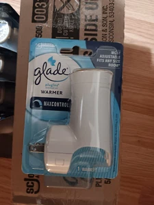 Glade PlugIns Duftölwärmer Halter - Weiß (74409) Box mit 5 - Bild 1 von 2