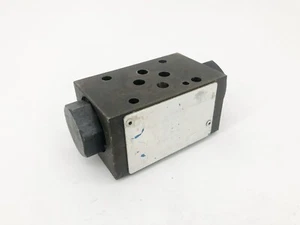 Eaton Vickers DGMPC-3-ABK-BAK-41 Pilot Operated Hydraulic Check Valve - Picture 1 of 4