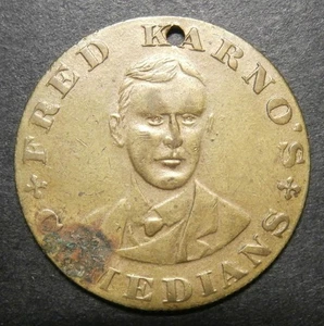 Gaming counter - "1906" Fred Karno's comedians "spade guinea" style - ISG 25.9mm - Picture 1 of 2