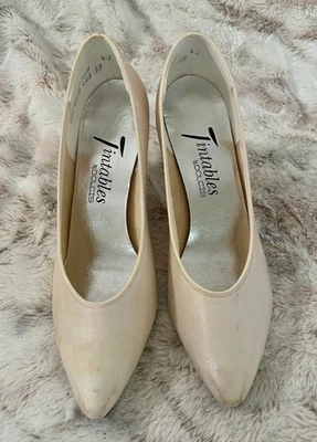 Zapatos Vintage Tintables By Dolcis Marfil Satinado Gatito Heal Talla 8.5 (235) Foto 1 de 4