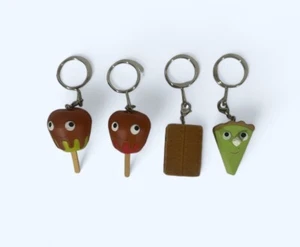 Yummy World Kidrobot Heidi Kenney Dessert Keychain Caramel Apples Ice Cream Sand - Picture 1 of 2