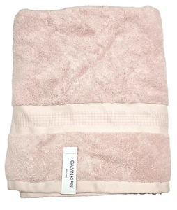 NEW CALVIN KLEIN PALE BABY PINK 100% COTTON PLUSH BATH TOWEL - Picture 1 of 4