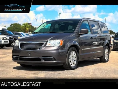 Chrysler Town & Country Touring 2016 Foto 1 de 4