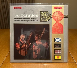 The CORRIES Live from Scotland Volume 1 Glasgow City Hall Autographed NM/NM Rare - Imagen 1 de 10