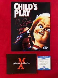 CHRIS SARANDON SIGNED 8x10 PHOTO! CHILD'S PLAY! MIKE NORRIS! BECKETT! HORROR! - Picture 1 of 1