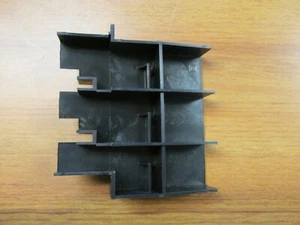 NEW. SQUARE D COVER PLATE FOR CONTACTOR/ STARTER CAT# D-4055500401 .. TR-007 - Picture 1 of 4