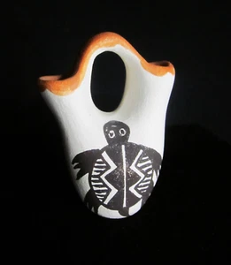 Native American Acoma Pueblo Pottery Miniature Wedding Vase Turtle Design 2 3/8" - Picture 1 of 4