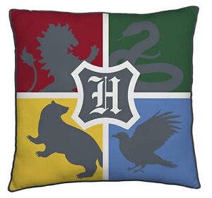 Harry Potter Hogwarts Cushion Alumni Crest Soft Square Two Sided 40x40cm