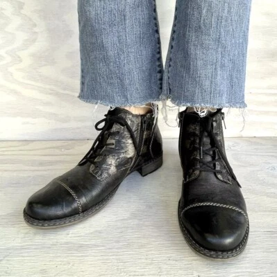 Botas de tornozelo femininas Remonte pretas e metálicas com cadarço/ zíper biqueira UE 38/EUA 7 - Imagem 1 de 4