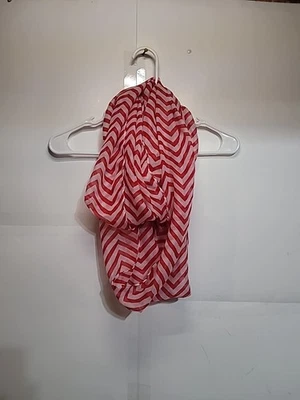 Bufanda Infinity para mujer roja y blanca transparente ligera festiva. Foto 1 de 4