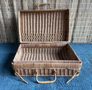 Vtg Boho Picnic Basket/Box, Wicker/Bamboo Suitcase, Nicely Made Great Condition - Picture 1 of 10