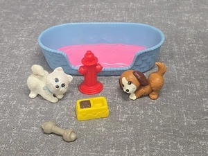 Vintage Littlest Pet Shop 1992 cuccioli giocosi nel loro cestino quasi completo - Foto 1 di 3