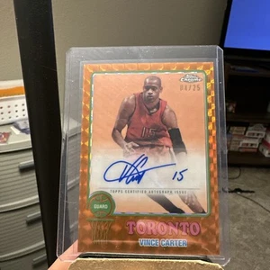 2025 Topps Chrome 1973 Topps Auto Vince Carter Orange Geometric 4/25 - Picture 1 of 3
