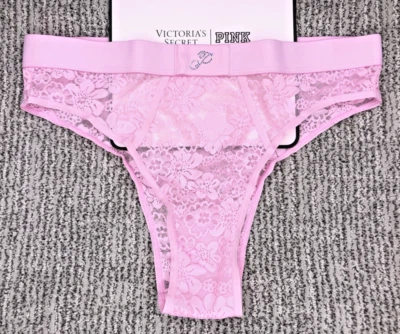 Victoria's Secret ROSA NUEVO CON ETIQUETAS Mediano Rosa Encaje Pierna Alta Braguita Brasileña Logo Guiño Foto 1 de 4