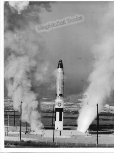 VINTAGE USAF PHOTO · TITAN II ICBM BEING LAUNCHED ON TEST · 1960s · VANDENBERG - Picture 1 of 2