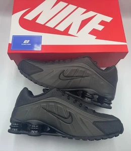 Nike Shox R4 Triple Black (UK Größe 10) - Bild 1 von 9