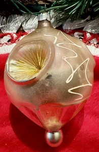 VTG Pink & White Swirl Glass Cone Christmas Ornament - Germany - TRIPLE indent. - Picture 1 of 5