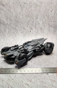 Batman Batmobile, 2017 Justice League, Jada, Diecast Modell Spielzeugauto 9", 1:24 GEBRAUCHT - Bild 1 von 9