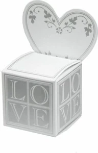 Wedding Favours Love Heart Boxes White - Picture 1 of 1