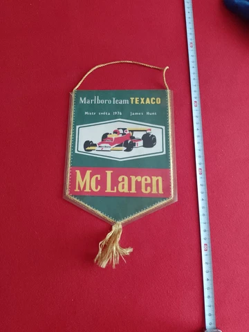Old Motoring Pennant : Formula 1 - McLAREN - JAMES HUNT - WORLD CHAMPION 1976 Cover