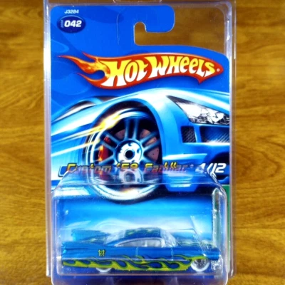 Hot Wheels Treasure Hunt T-Hunt Custom '59 Cadillac White Interior 4/12 2006 - Image 1 of 3