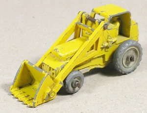MATCHBOX 24 WEATHERILL HYDRAULIC EXCAVATOR DIGGER METAL WHEELS LESNEY MOKO - Picture 1 of 3