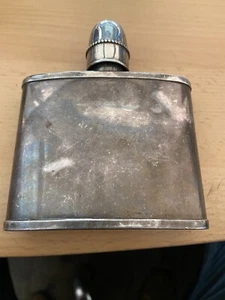Frasco de whisky de cadera vintage enchapado en plata 4 oz - Imagen 1 de 7