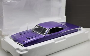 Dodge Coronet "1970 Super Bee" 1:18 GMP embalaje original * limitado. edición * SIN EXHIBIR - Imagen 1 de 6
