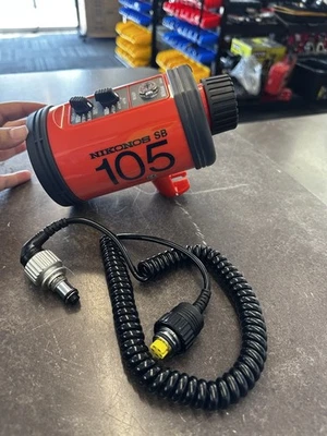 NIKON NIKONOS SB-105 FARO SUBACUÁTICO FLASH ESTROBOSCÓPICO Foto 1 de 4