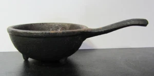 Vintage mini cast iron skillet pan pot salesman sample - Picture 1 of 5