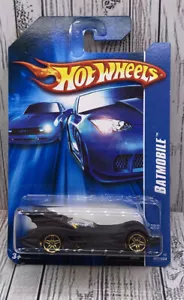 Hot Wheels 2007 All Stars BATMOBILE Auto pressofusa #207/223 PR5 Cerchi in oro nuovi - Foto 1 di 4