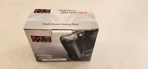 Battery Grip Meike MK-D7000 for Nikon D7000 Battery Adapter - Picture 1 of 14