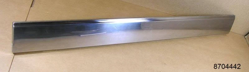1971 1972 Pontiac Bonneville 4 Dr Lwr Front Door Molding NOS Lh 33 3/8, 8704442 - Image 1 of 1
