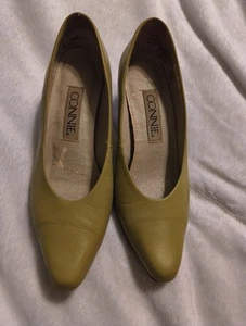 Vintage Connie Commuters Pumps Absatzschuhe oliv salbeigrün 60er Gr. 7b Leder - Bild 1 von 11