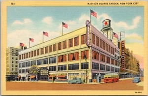 Postal de la ciudad de Nueva York 1937 "Madison Square Garden" vista a la calle / lino Curteich - Imagen 1 de 2